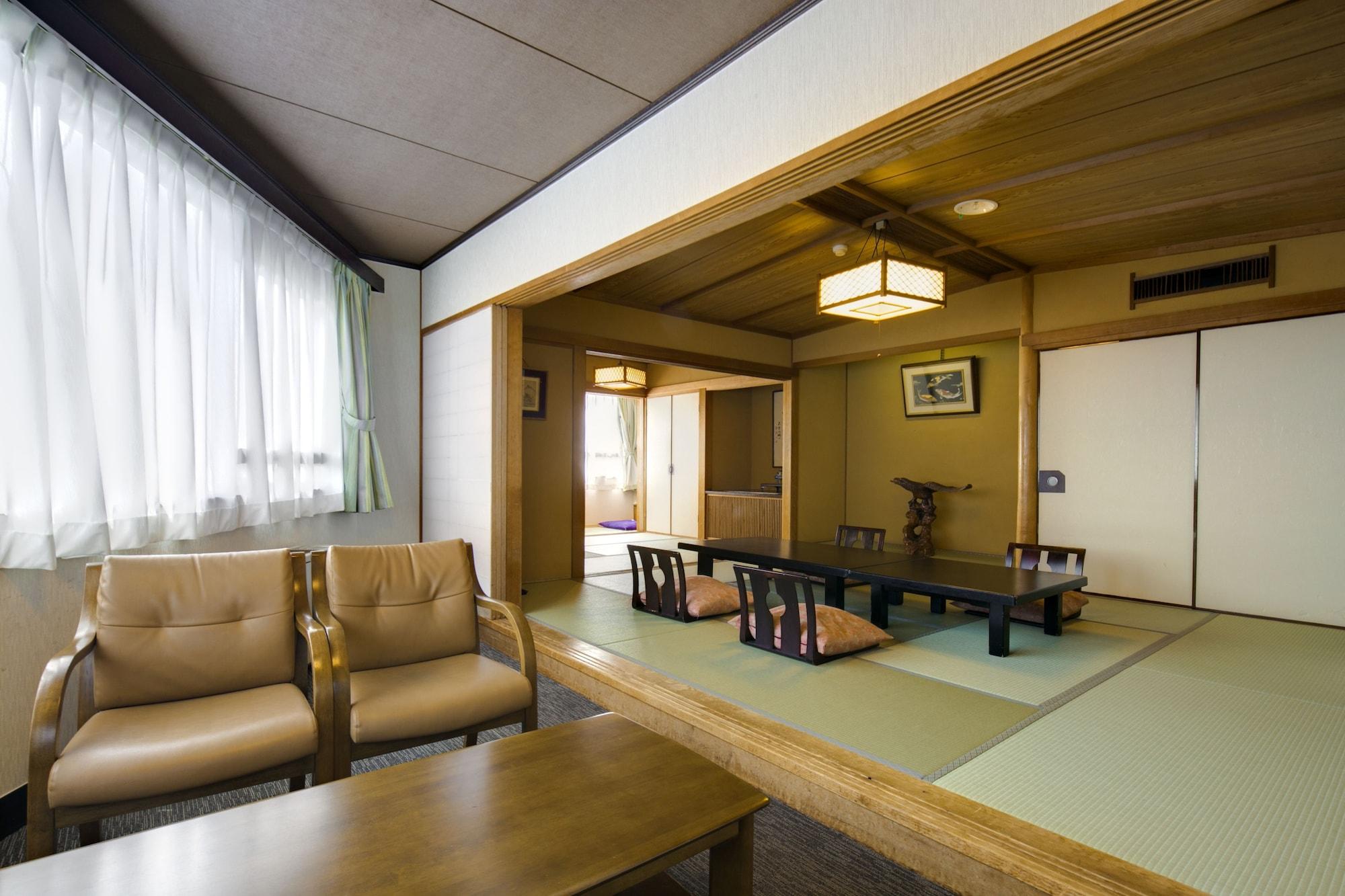 Hotel Shiroyama Югавара Екстериор снимка