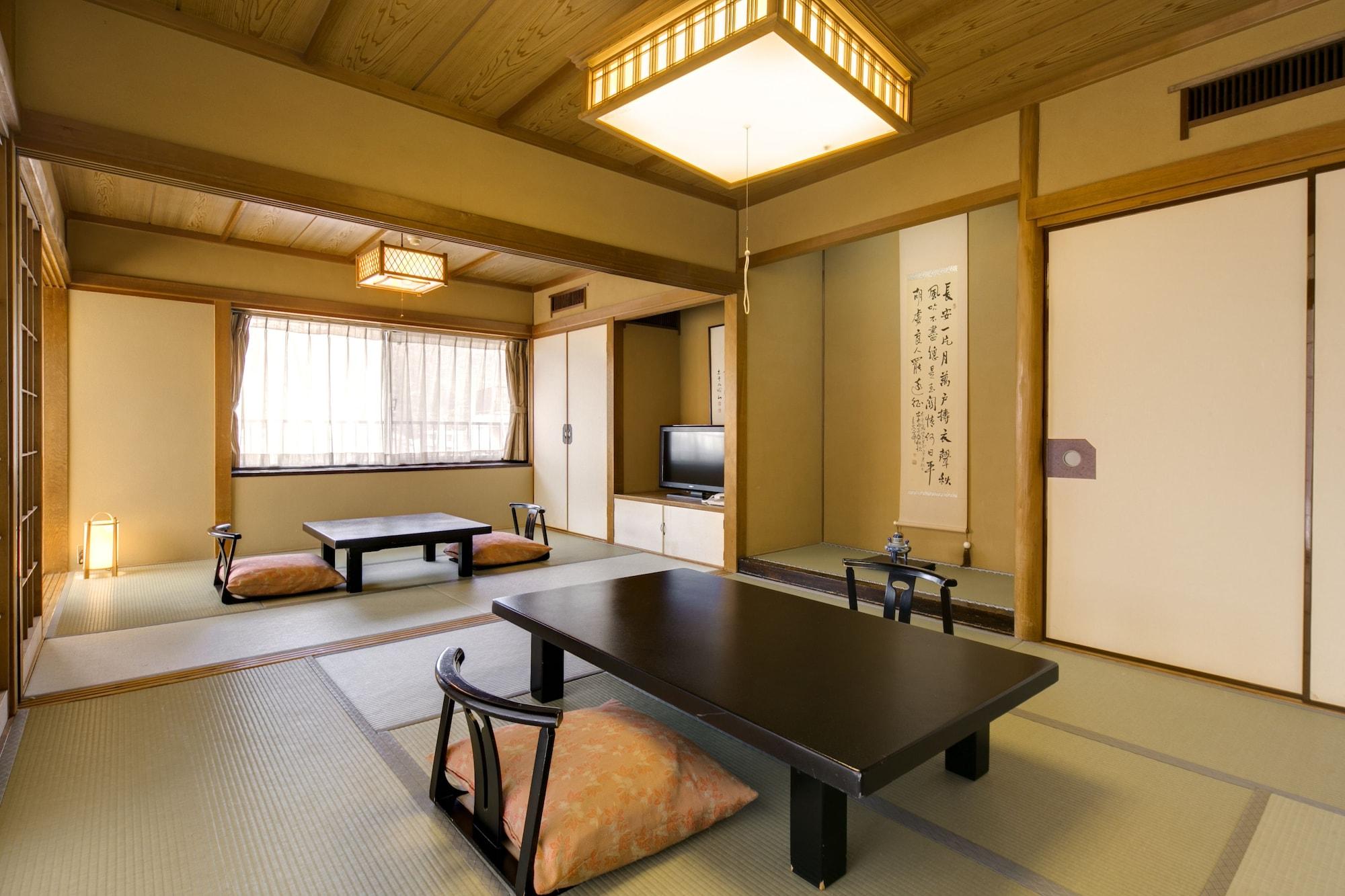 Hotel Shiroyama Югавара Екстериор снимка