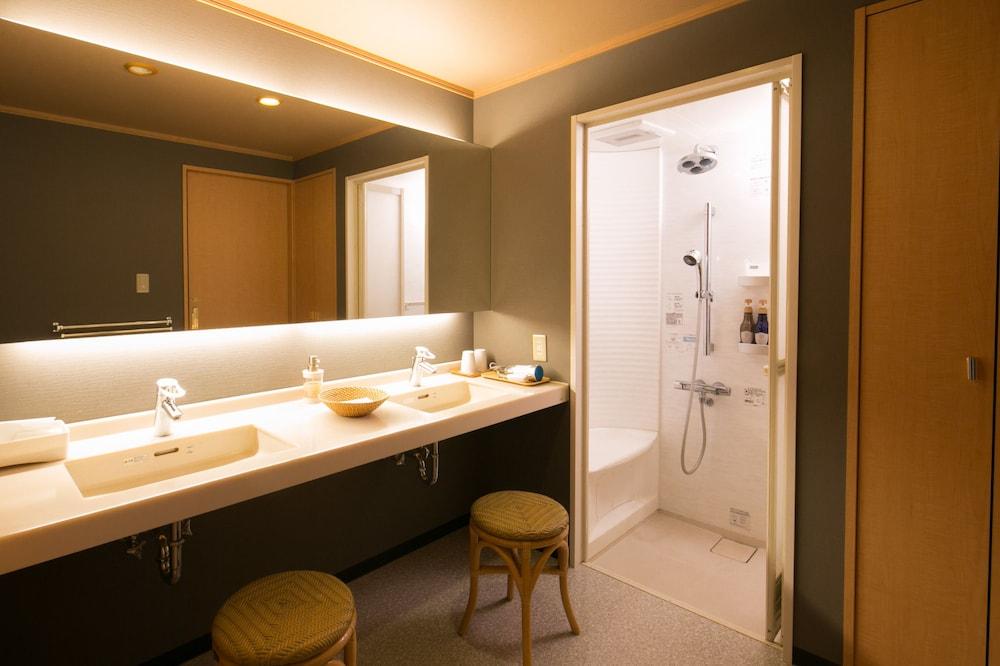 Hotel Shiroyama Югавара Екстериор снимка